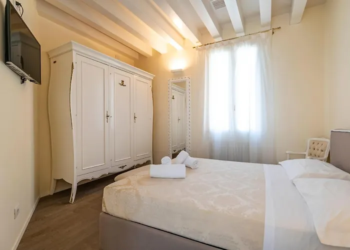 公寓 Residenza San Leonardo