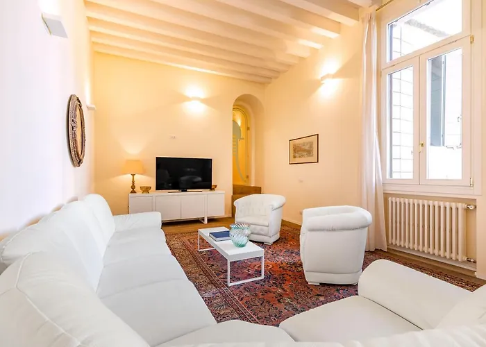 公寓 Residenza San Leonardo *